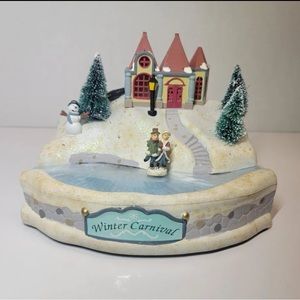 Avon Winter Carnival Christmas Fiber Optic Christmas Pond Decoration Never used